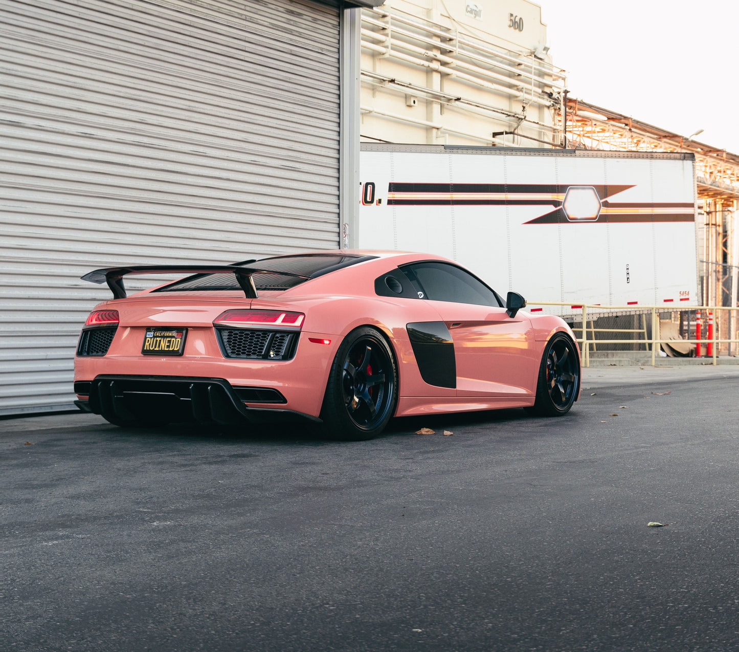 Gloss Piggy Bank by Inozetek (SG008)