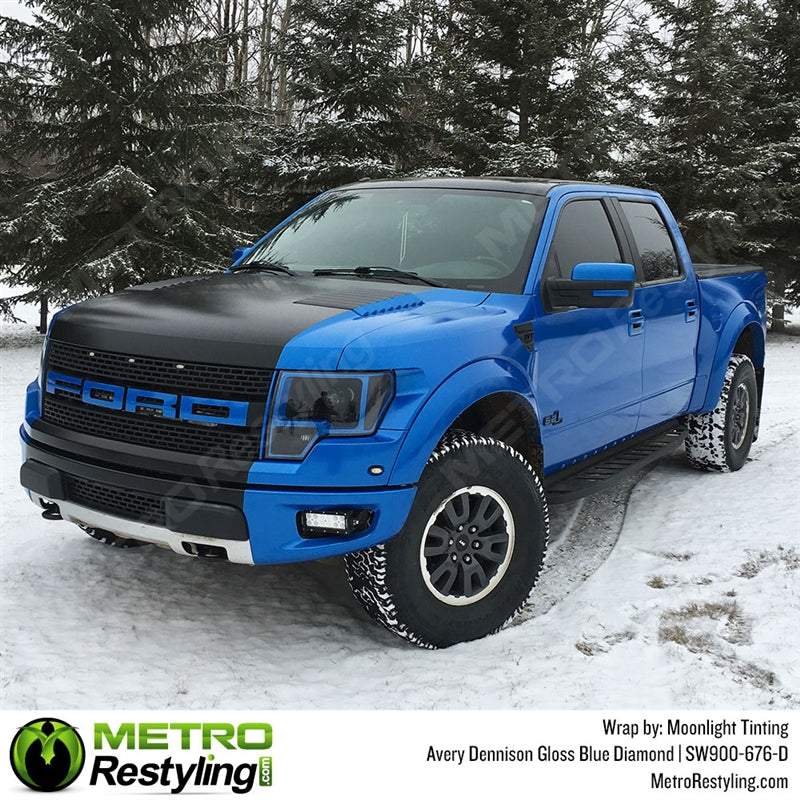 Gloss Diamond Blue by Avery Dennison (SW900-676-D)