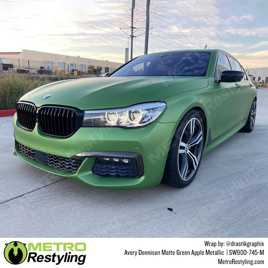 Matte Metallic Apple Green by Avery Dennison (SW900-745-M)
