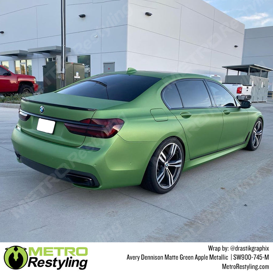 Matte Metallic Apple Green by Avery Dennison (SW900-745-M)
