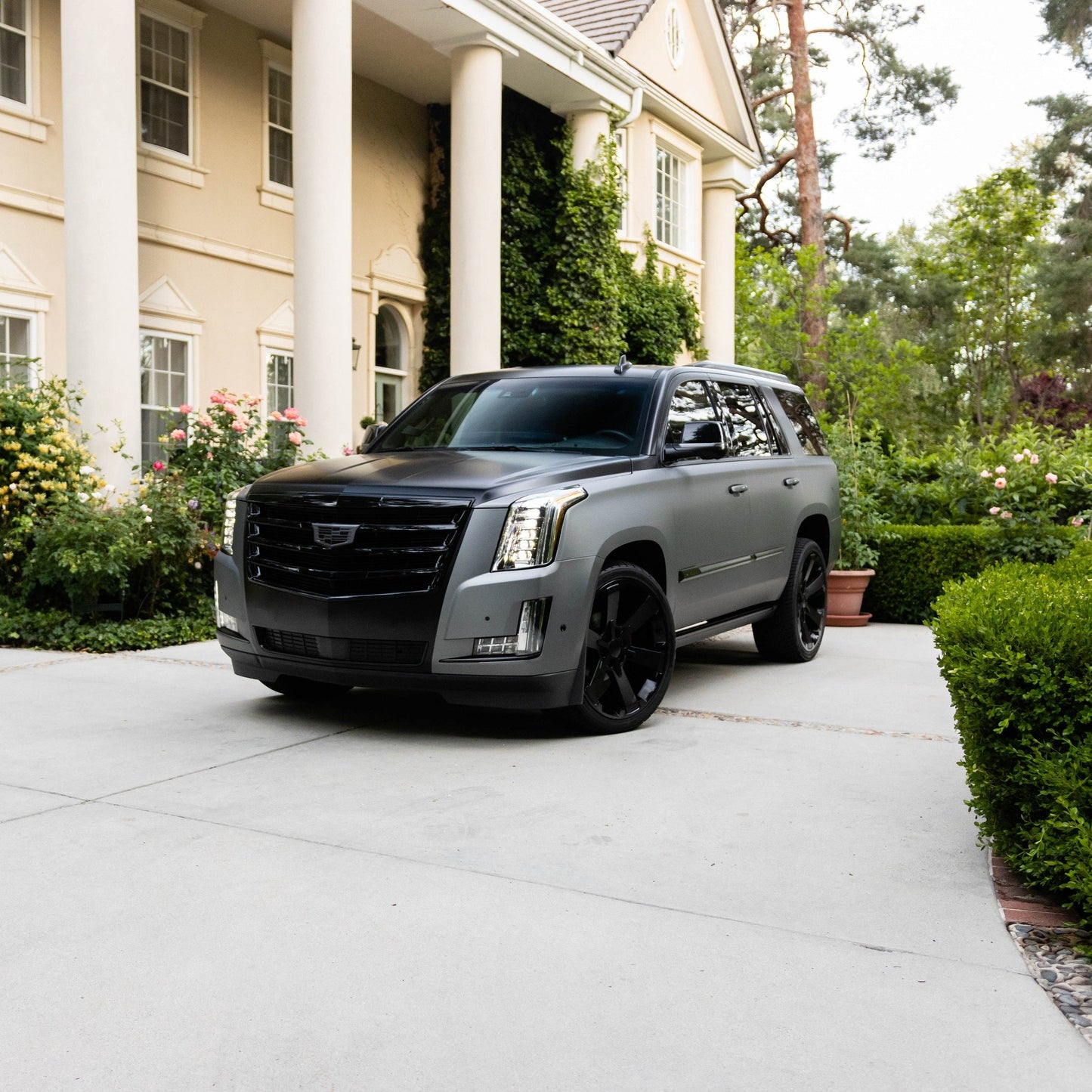 Matte Metallic Gunmetal by Avery Dennison (SW900-840-M)