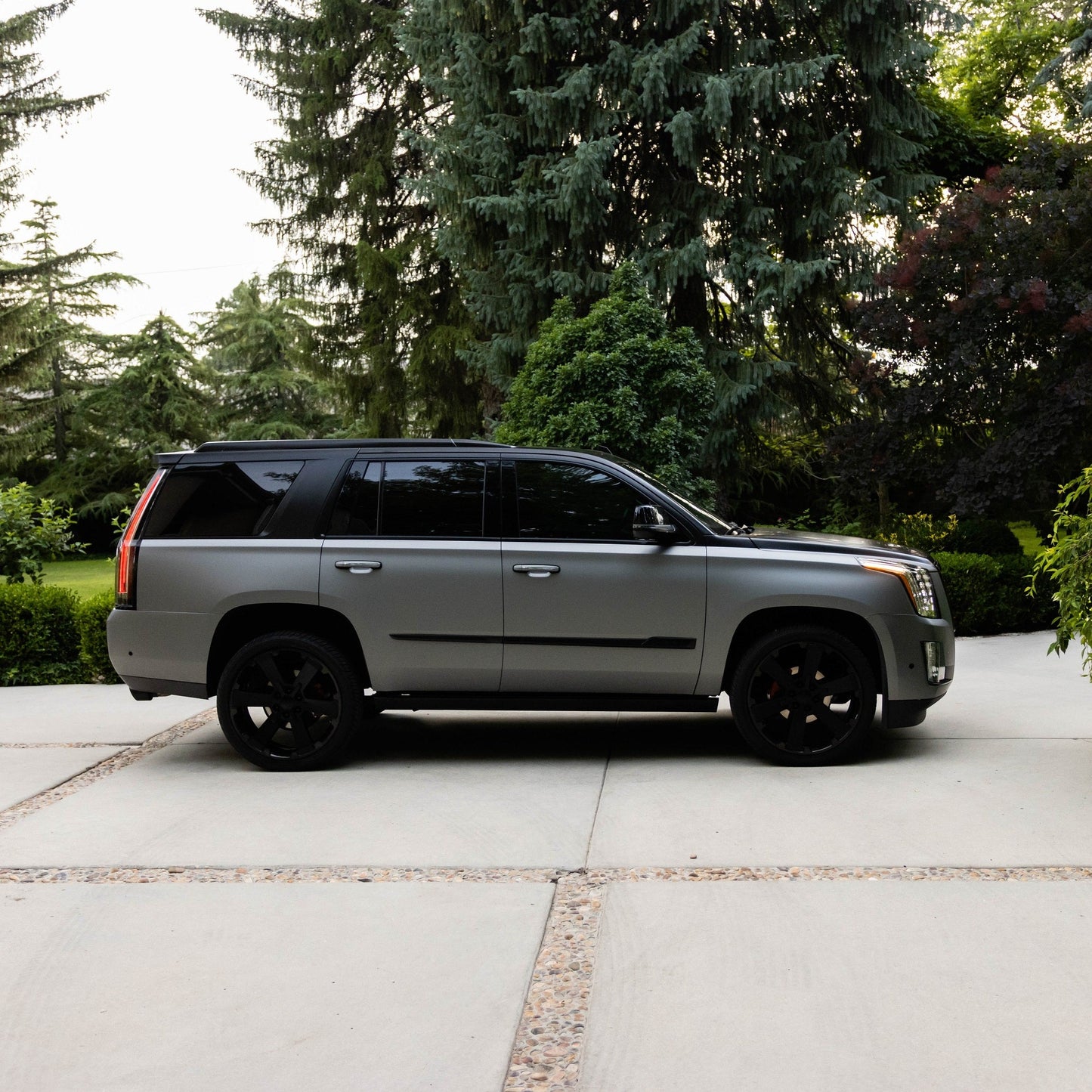 Matte Metallic Gunmetal by Avery Dennison (SW900-840-M)